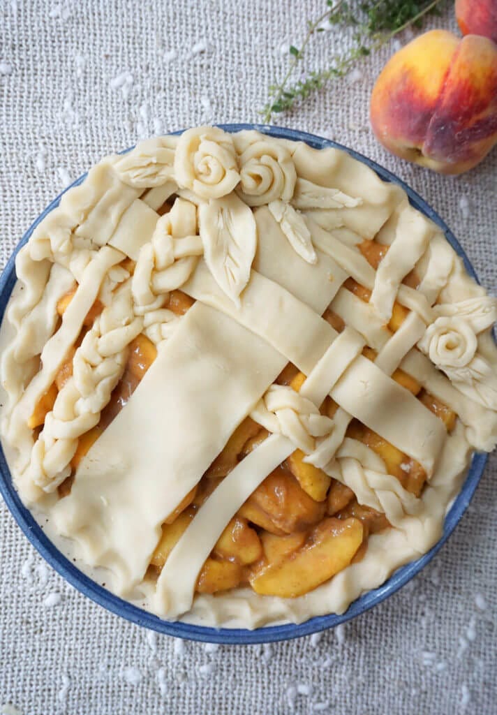 The prettiest peach pie ever!
