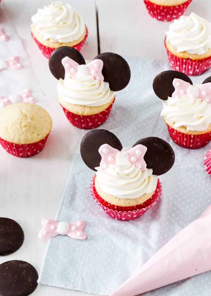 Minnie Mouse Mint Cupcake Minnie Mouse Mint Cupcake