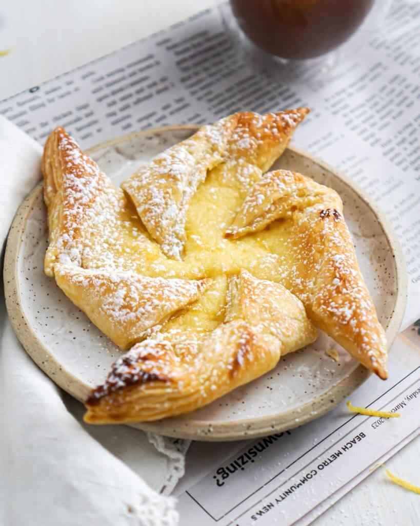 Lemon_Cream_Pastry_Pinwheels-5